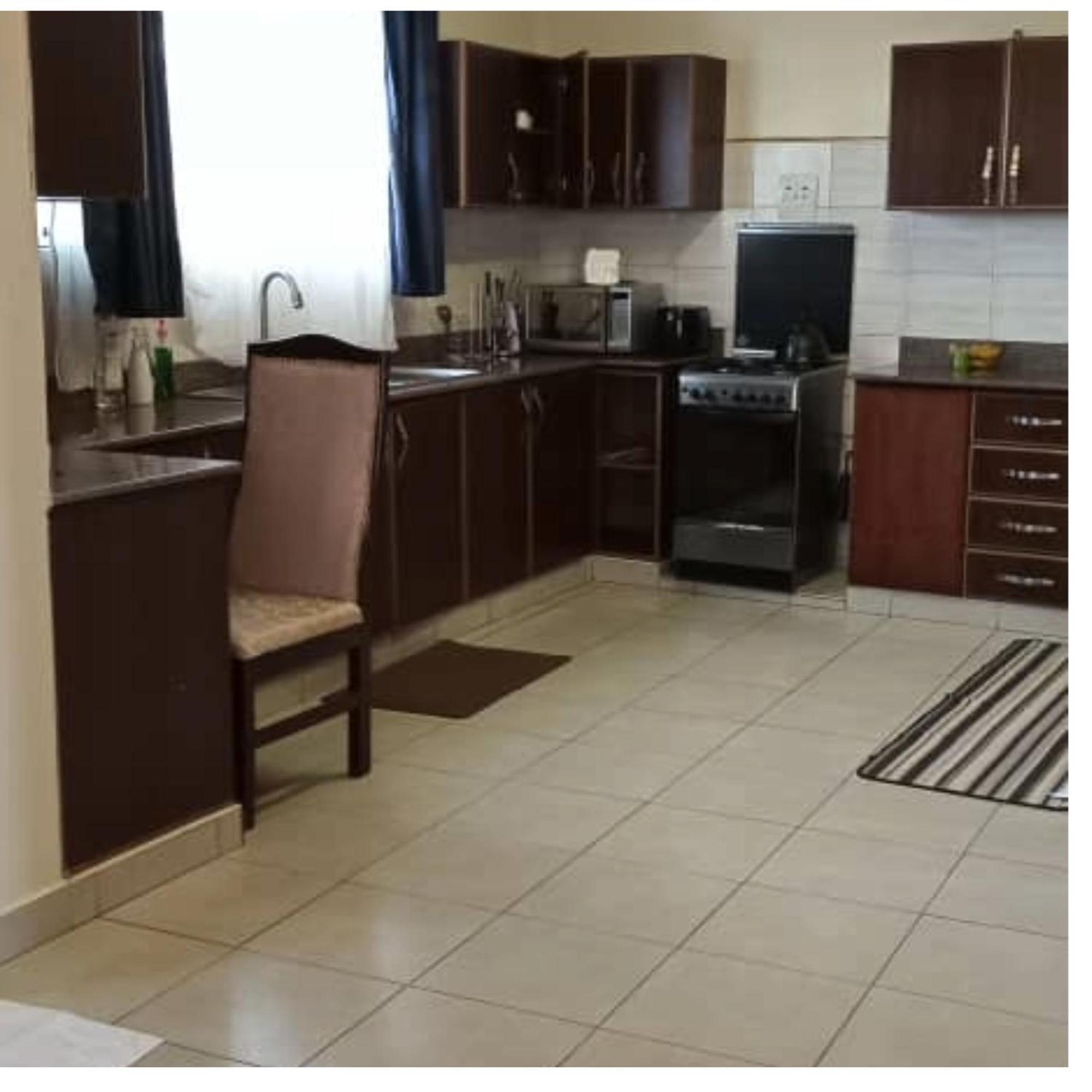 The Abode Apartments Lake View & Breakfast Suite Near Beach عنتيبي المظهر الخارجي الصورة